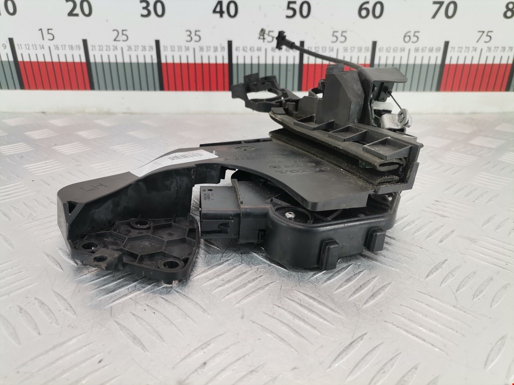 Замок двери задней левой VOLVO V50 I 2004-2012