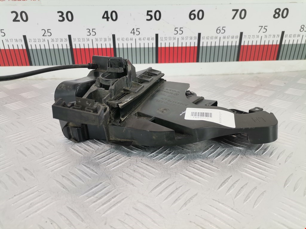 Замок двери задней левой VOLVO V50 I 2004-2012