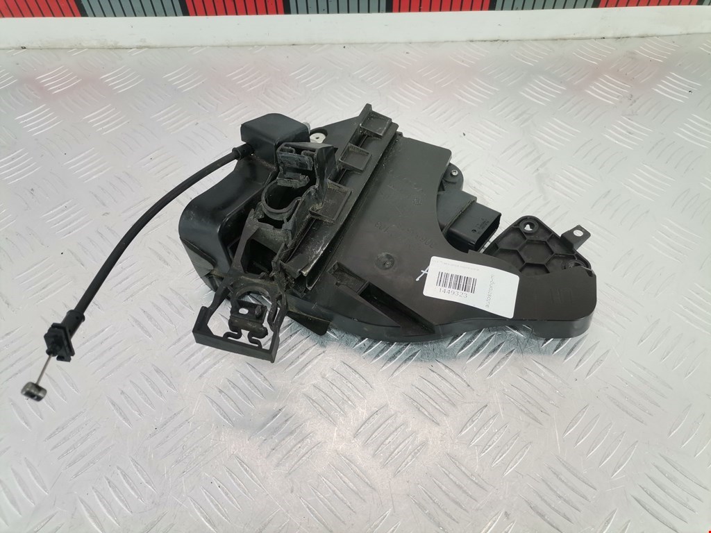 Замок двери задней левой VOLVO V50 I 2004-2012