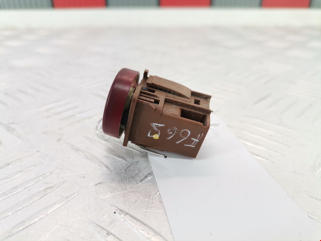 Кнопка аварийной сигнализации (аварийки) CITROEN Xsara 1997-2000