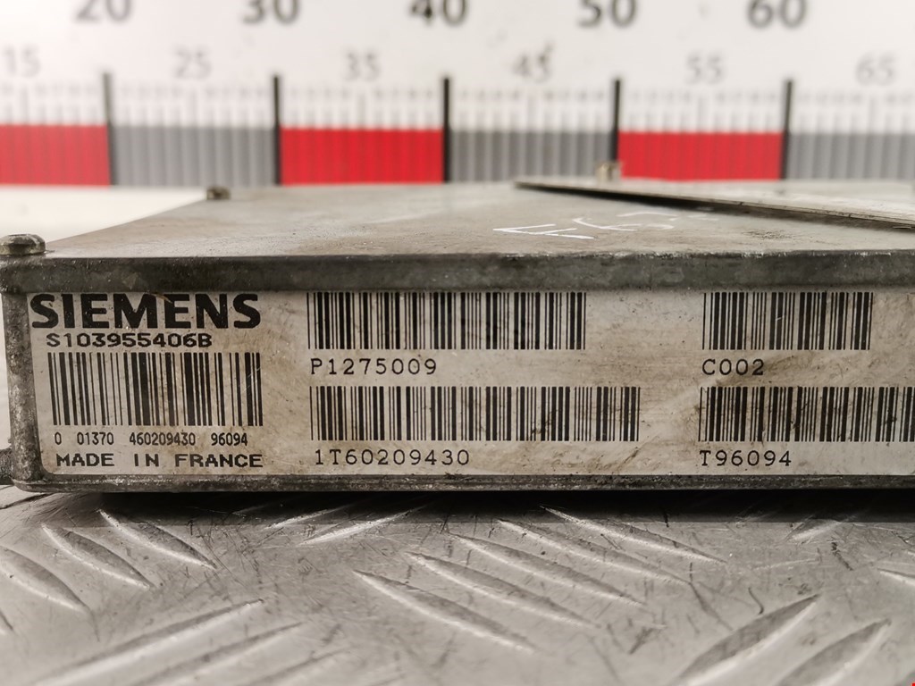 Блок управления двигателя (ЭБУ) VOLVO 850 R 1991-1997