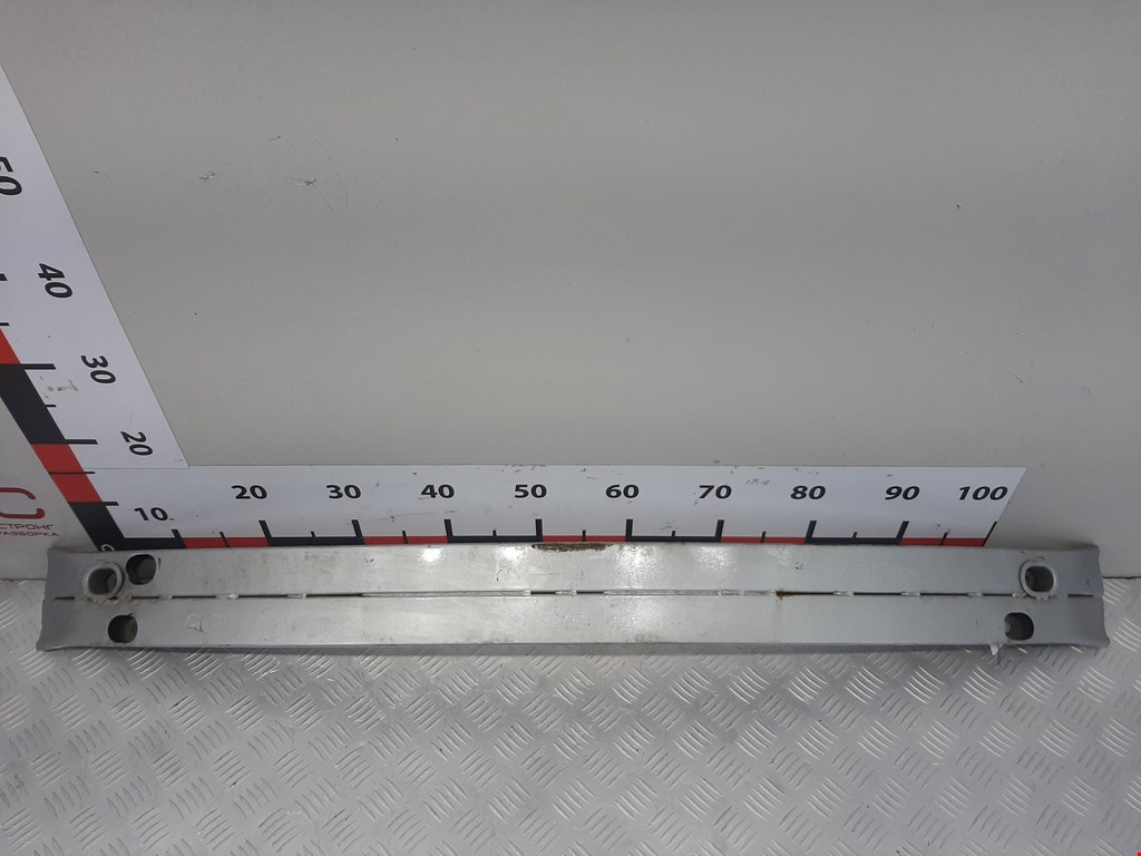 Усилитель бампера передний Toyota Yaris 1 (1999-2005)