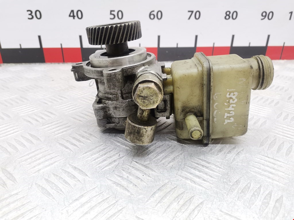 Насос гидроусилителя руля (ГУР) MAZDA MPV LW 1999-2006