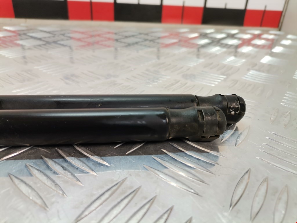 Амортизатор крышки (двери) багажника FORD Fusion 2002-2012