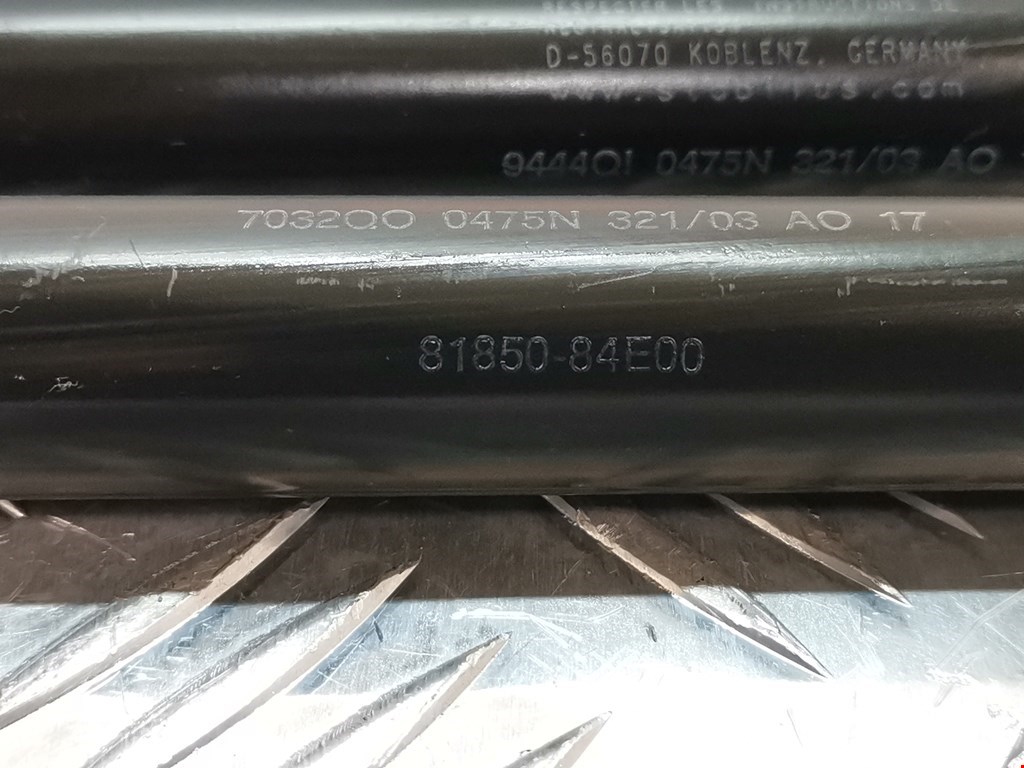 Амортизатор крышки (двери) багажника SUZUKI Wagon R 1998-2003