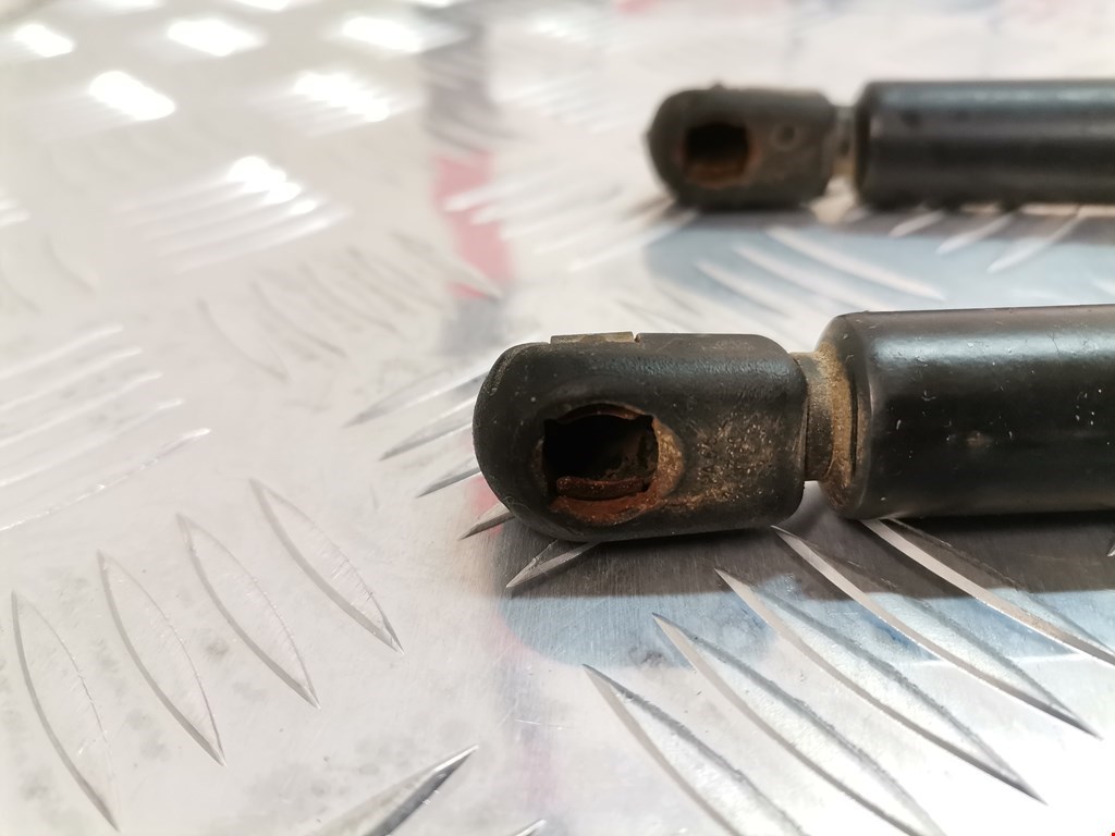 Амортизатор крышки (двери) багажника ROVER 200 III R3 1995-1999