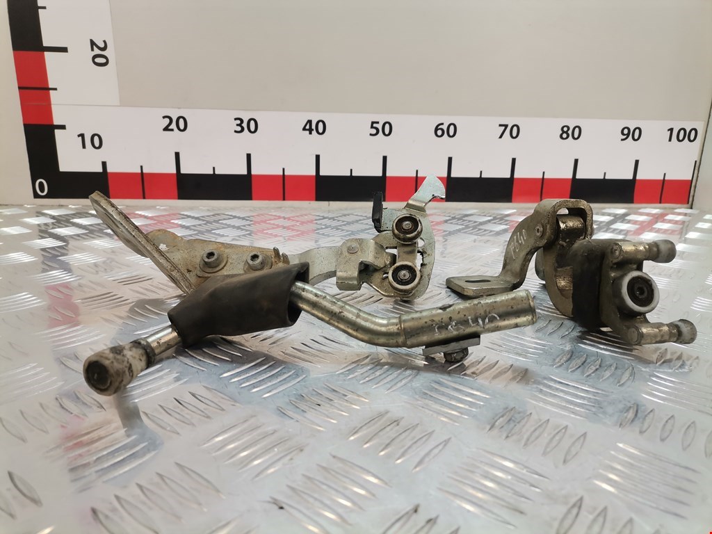 Ролик двери сдвижной (левый/правый средний верхний/нижний) CITROEN Jumper 230 1994-2002