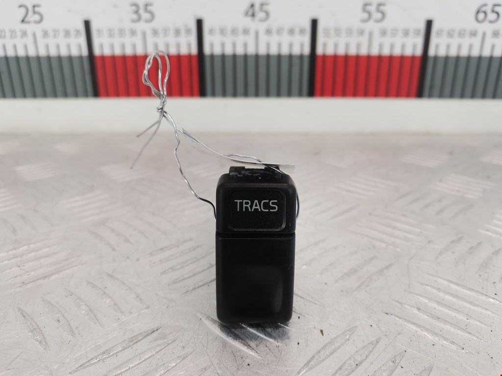 Кнопка антипробуксовочной системы VOLVO 850 R 1991-1997