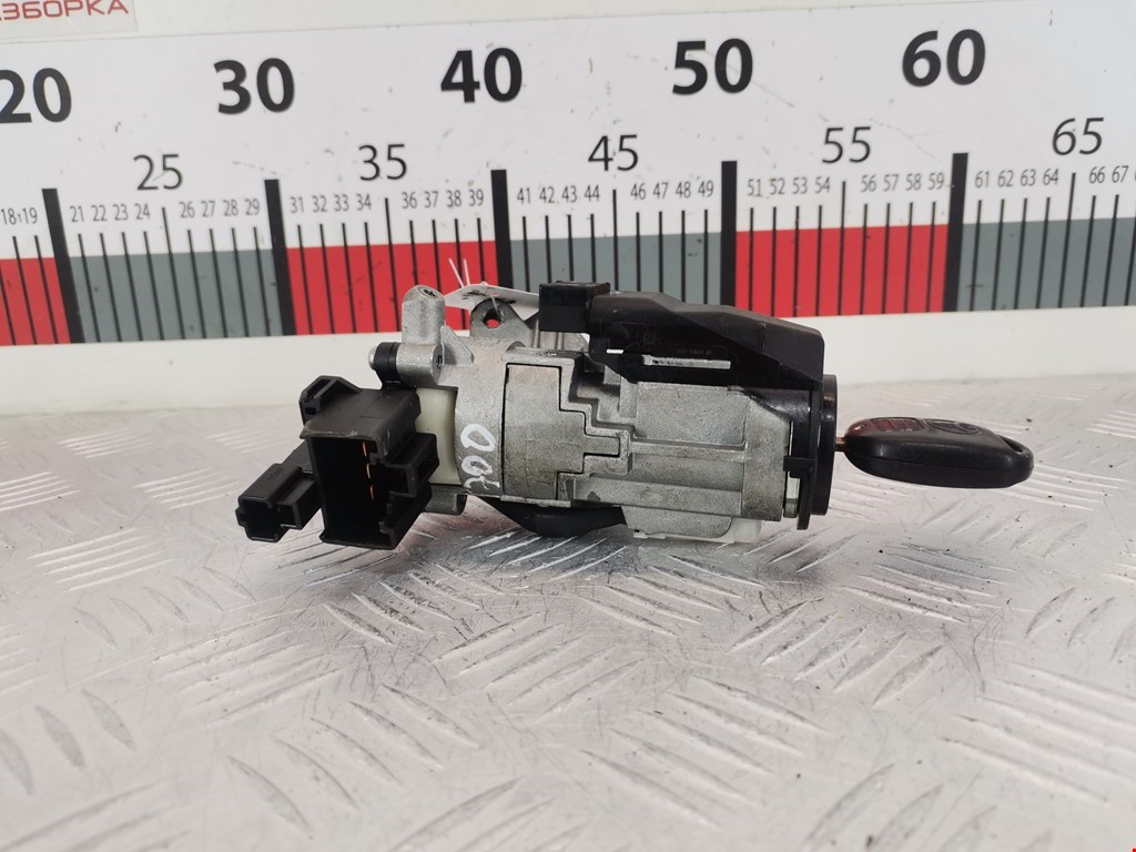 Замок зажигания TOYOTA Yaris 1999-2005