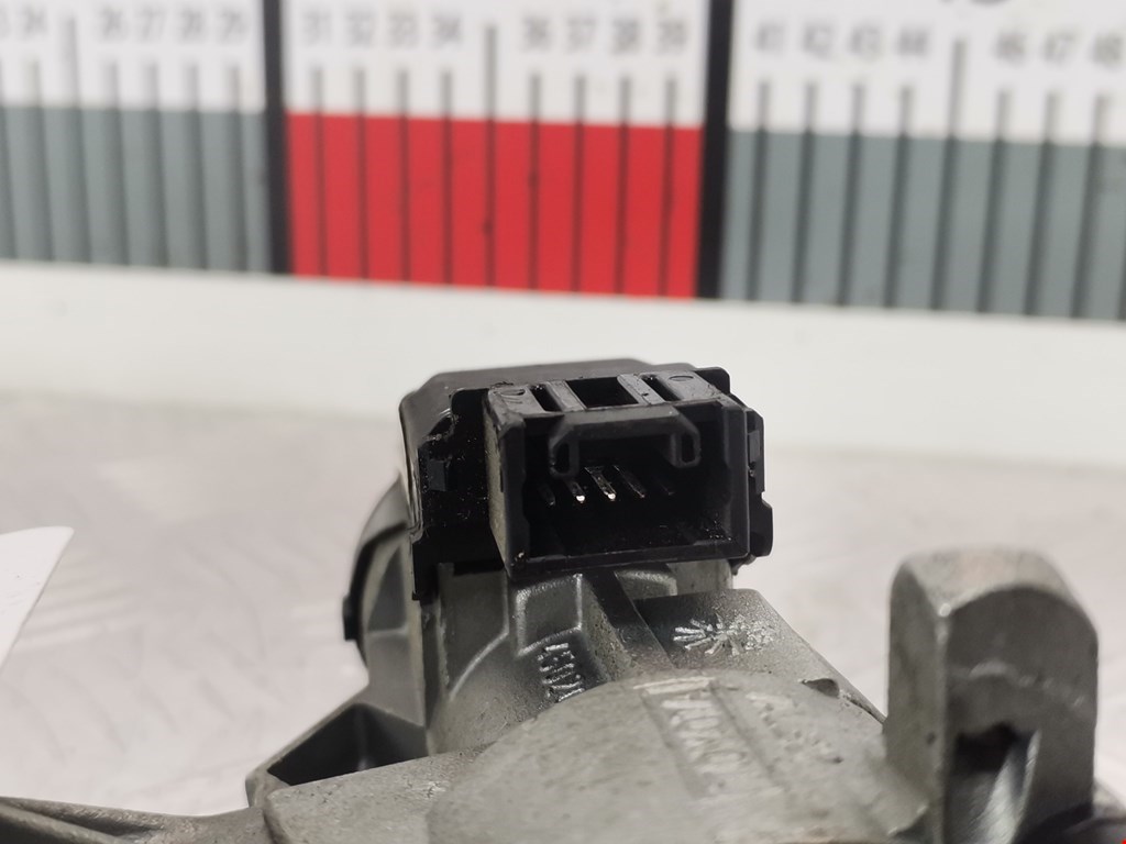 Замок зажигания TOYOTA Yaris 1999-2005