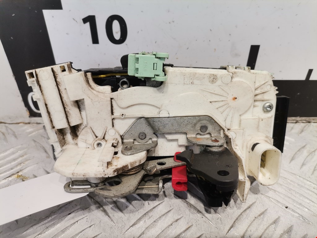 Замок двери задней правой DODGE Caliber 2006-2011