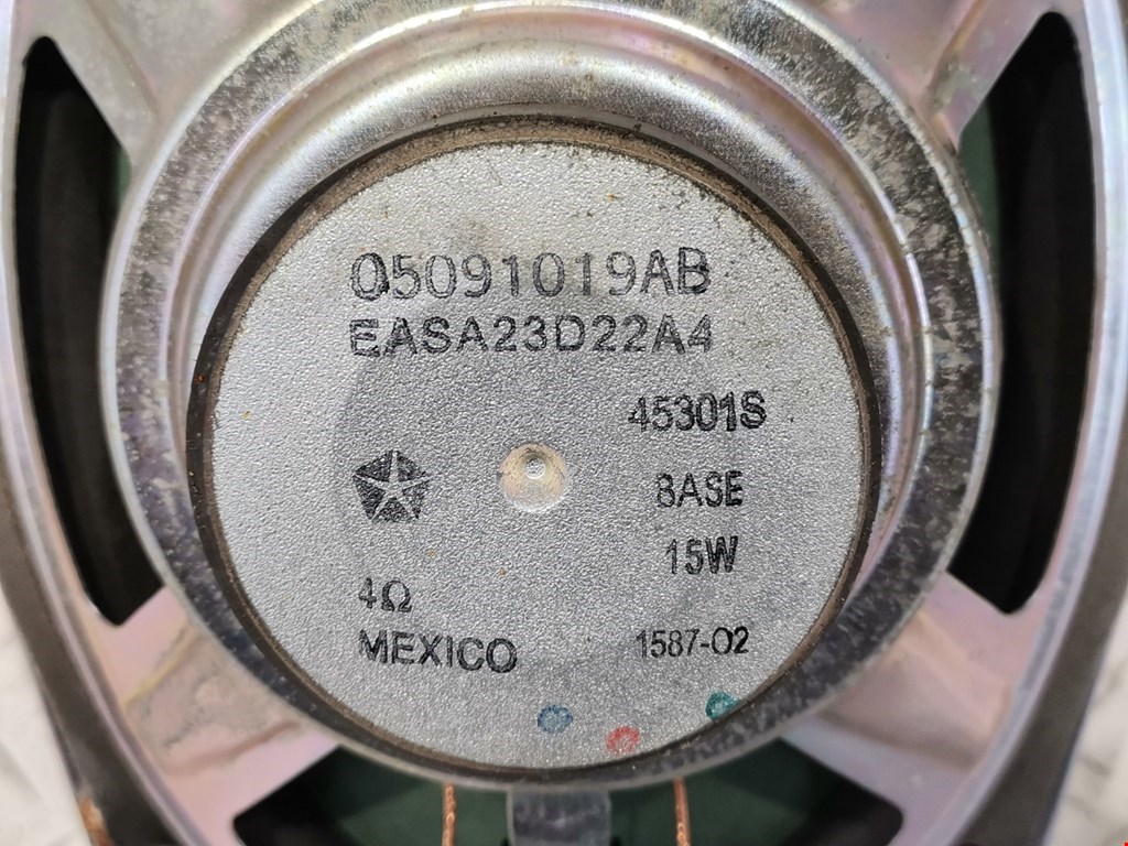 Динамик DODGE Caliber 2006-2011