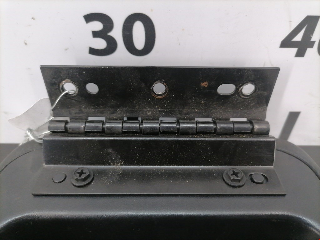 Подлокотник в салон JEEP Cherokee KJ 2001-2007