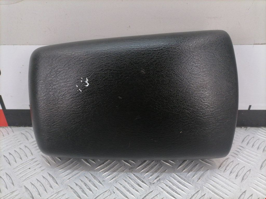 Подлокотник в салон JEEP Cherokee KJ 2001-2007