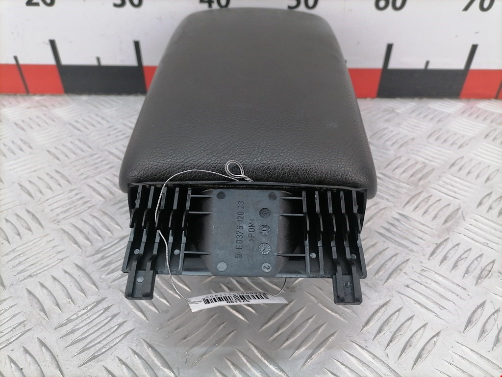 Подлокотник в салон OPEL Signum 2003-2008