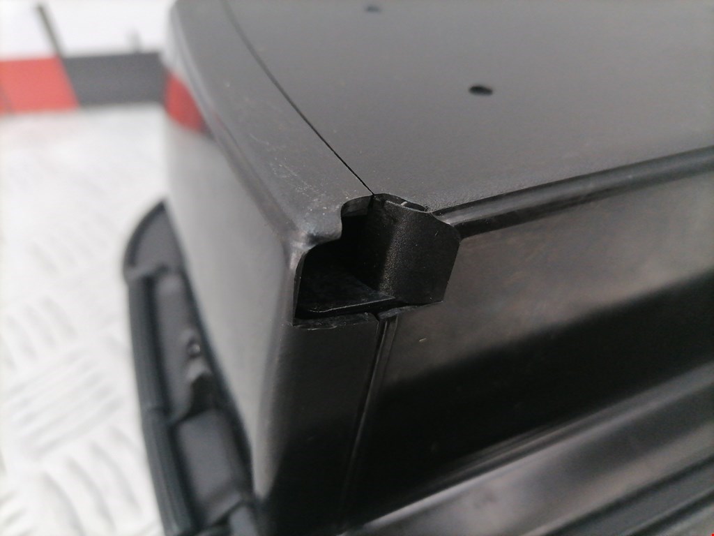 Подлокотник в салон OPEL Signum 2003-2008