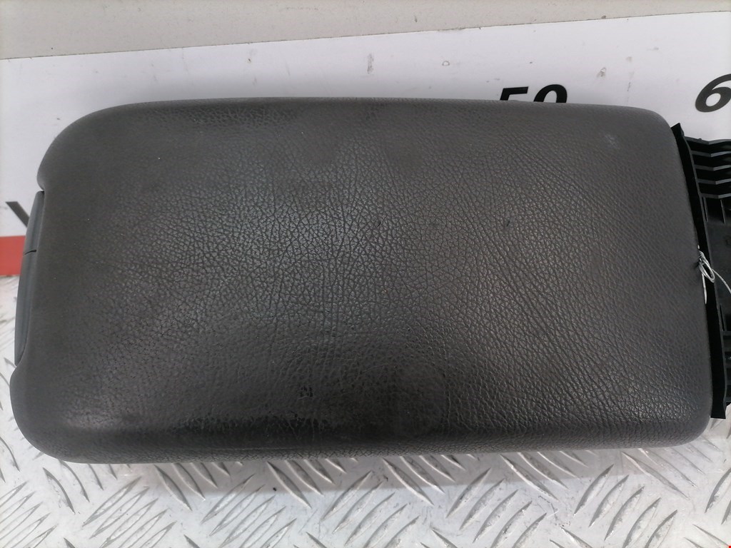 Подлокотник в салон OPEL Signum 2003-2008