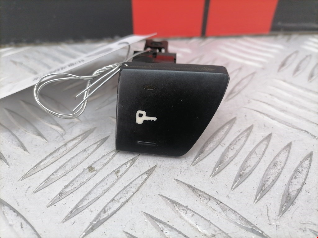 Кнопка центрального замка PEUGEOT 307 2001-2008