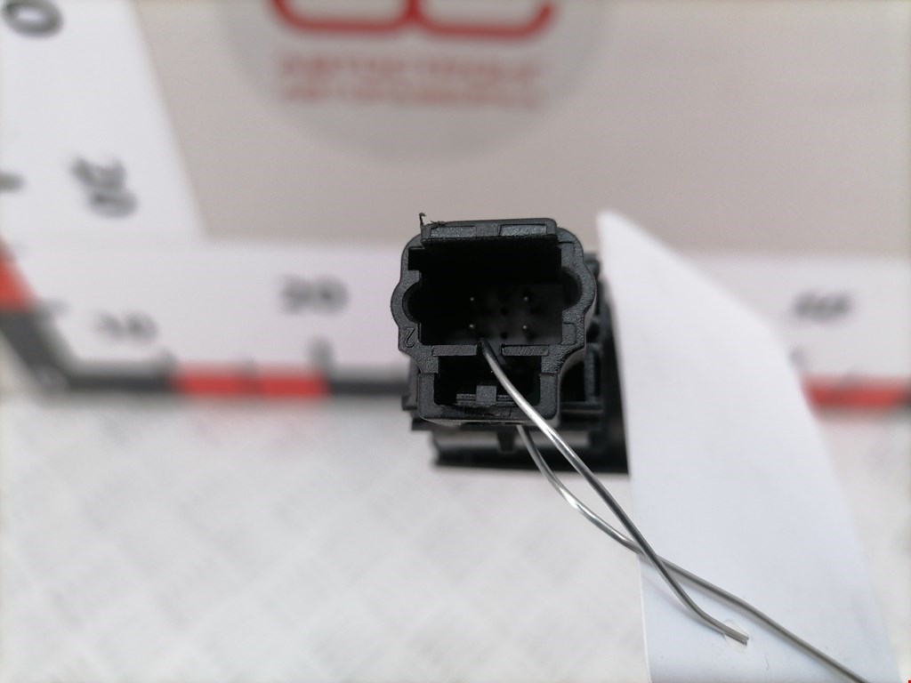 Кнопка центрального замка PEUGEOT 307 2001-2008