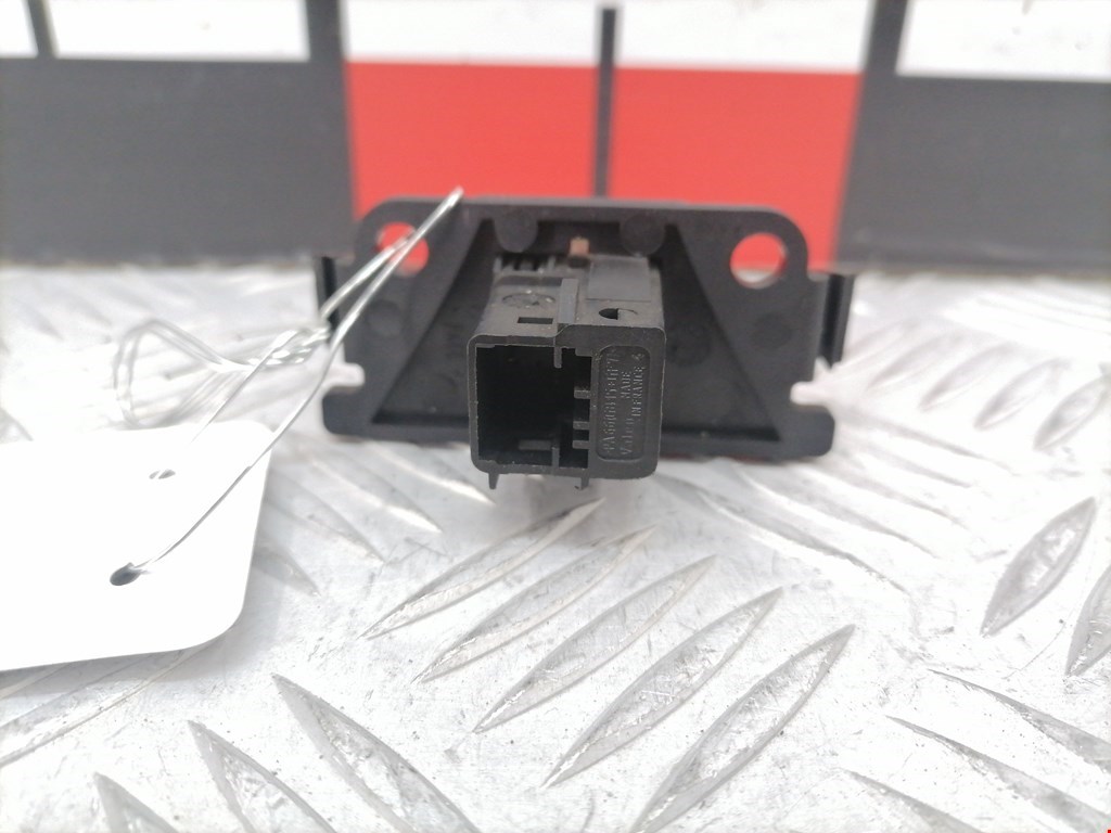 Кнопка аварийной сигнализации (аварийки) PEUGEOT 307 2001-2008