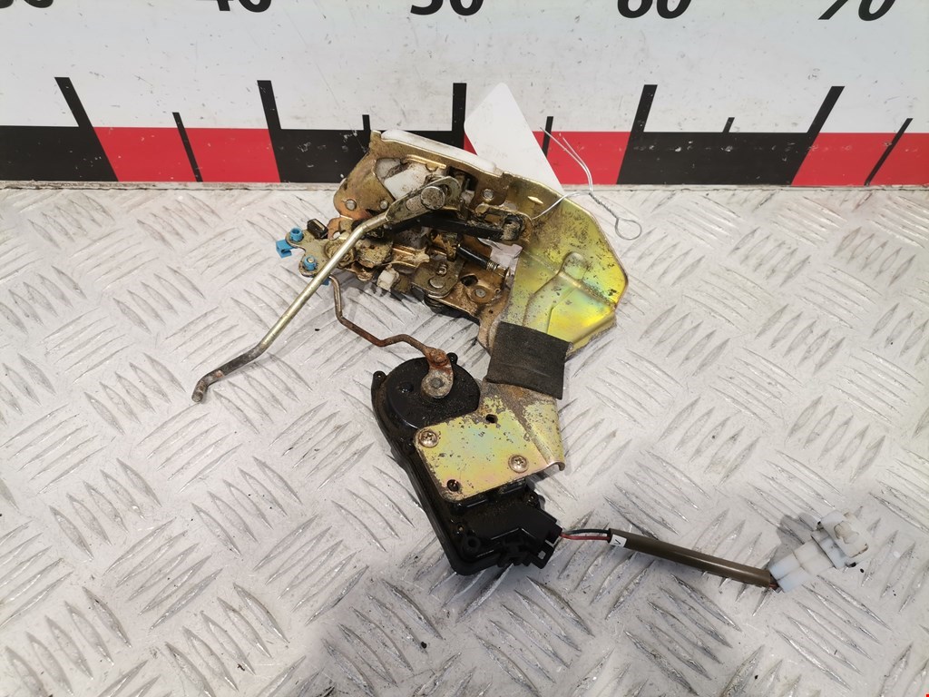 Замок двери задней левой SUZUKI Alto HA12 1998-2004