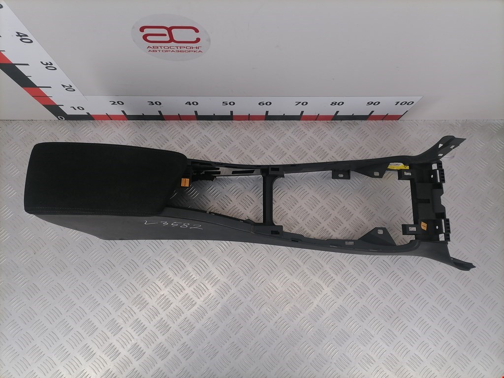 Подлокотник в салон RENAULT Laguna 2007-2015