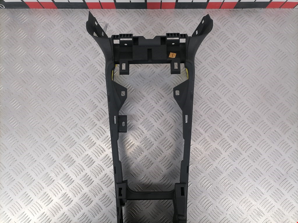 Подлокотник в салон RENAULT Laguna 2007-2015