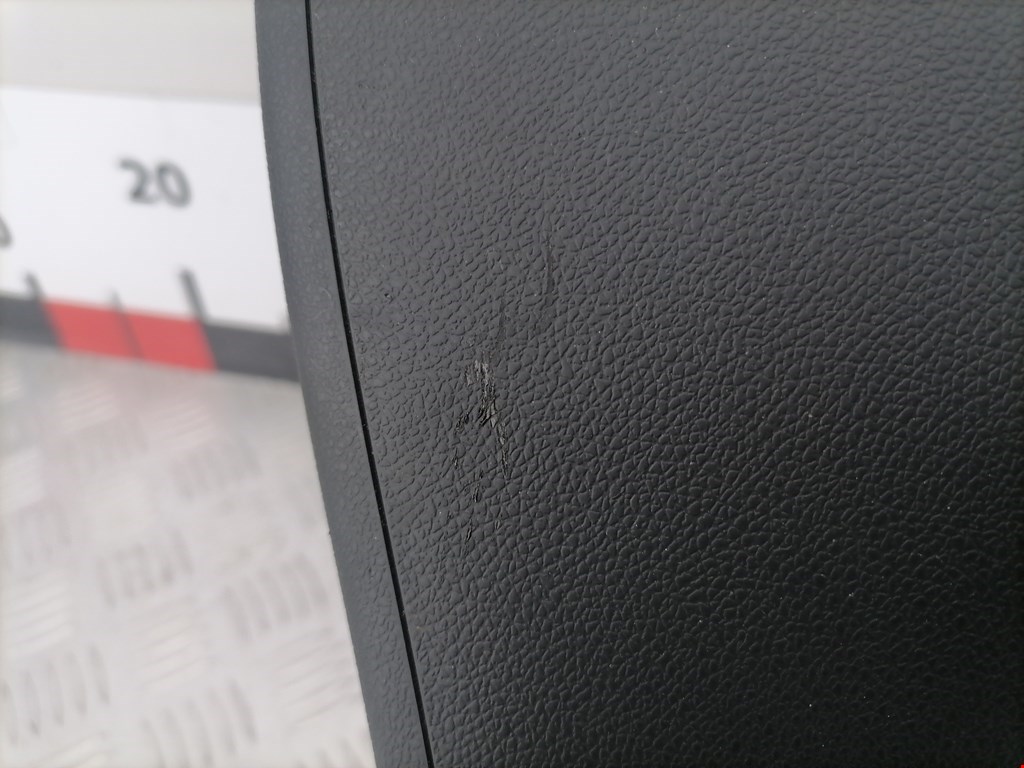 Подлокотник в салон RENAULT Laguna 2007-2015