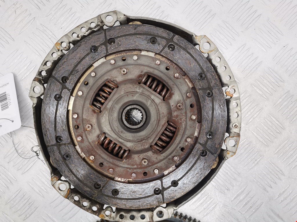 Маховик (демпфер сцепления) FORD Focus I 1998-2005