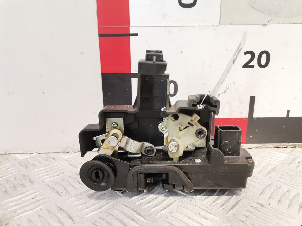 Замок двери задней правой CHEVROLET Captiva 2006-2010