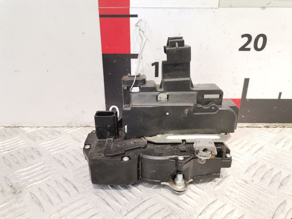 Замок двери задней правой CHEVROLET Captiva 2006-2010