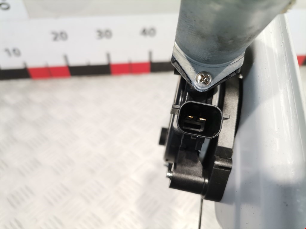 Стеклоподъемник задний правый CHEVROLET Equinox 2017-н.в.