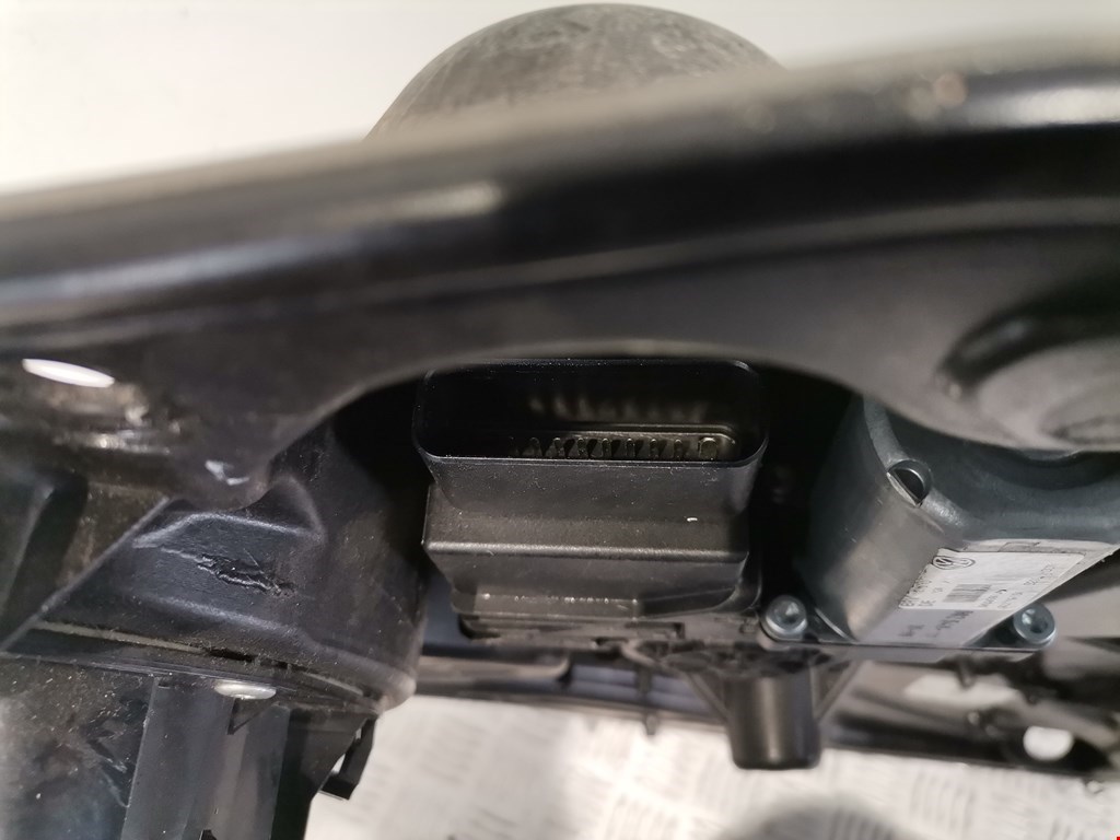 Стеклоподъемник задний правый VOLKSWAGEN Golf VI 2009-2012