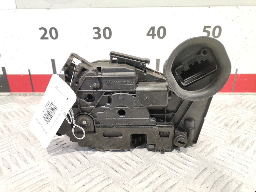 Замок двери задней правой VOLKSWAGEN Golf VI 2009-2012
