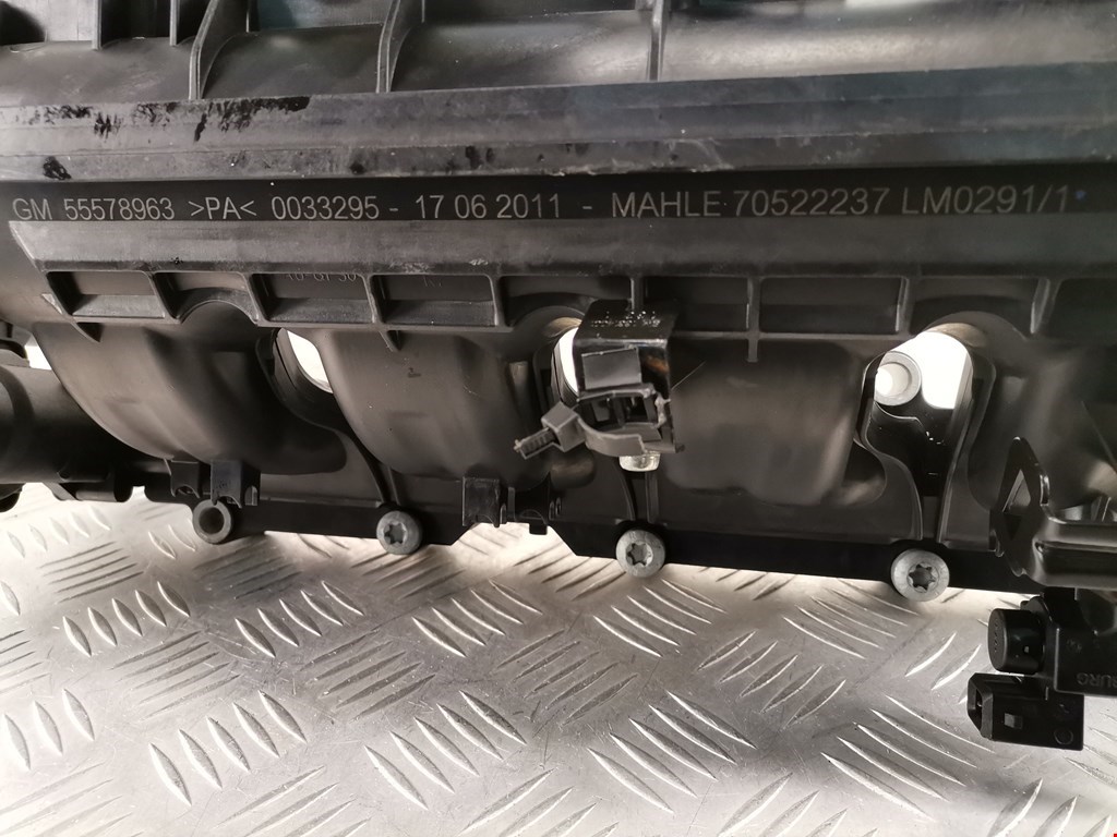 Коллектор впускной OPEL Meriva B 2010-2018