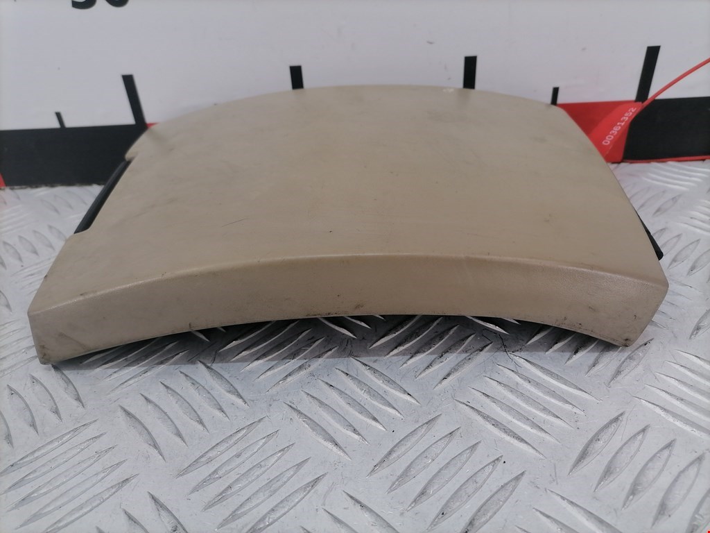 Подлокотник в салон CHRYSLER Pacifica 2003-2008