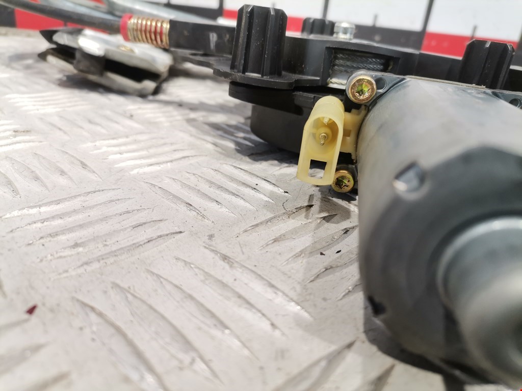 Стеклоподъемник передний правый FORD Fusion 2002-2012