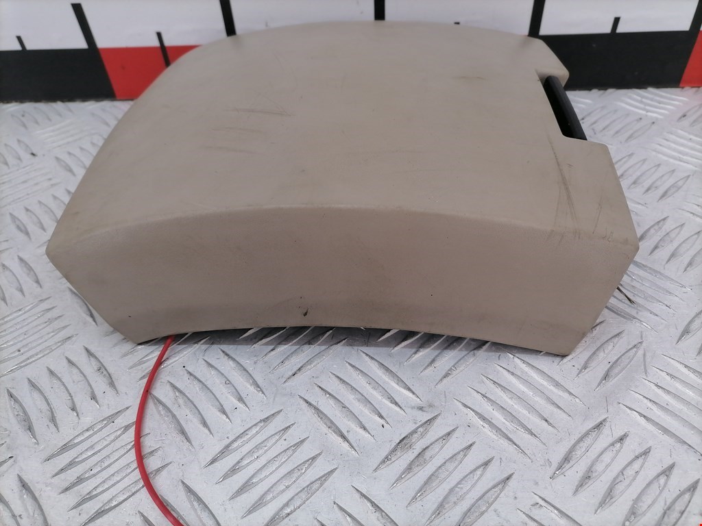 Подлокотник в салон CHRYSLER Pacifica 2003-2008