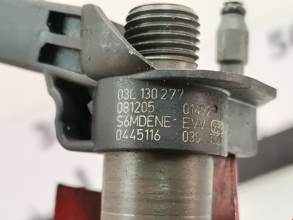 Форсунка дизельная электрическая VOLKSWAGEN Golf VI 2009-2012