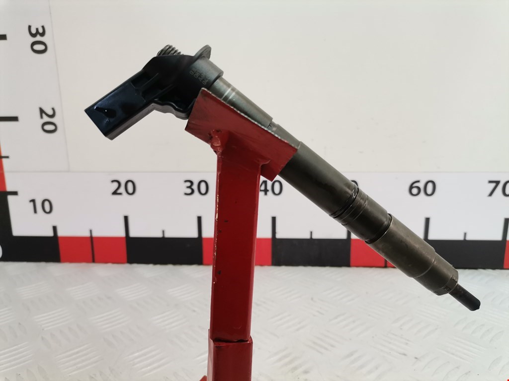 Форсунка дизельная электрическая VOLKSWAGEN Golf VI 2009-2012