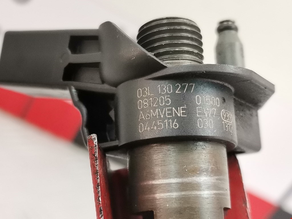 Форсунка дизельная электрическая VOLKSWAGEN Golf VI 2009-2012