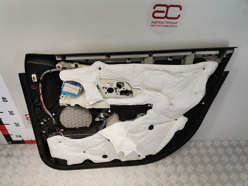 Обшивка двери передняя левая CHEVROLET Equinox 2009-2017