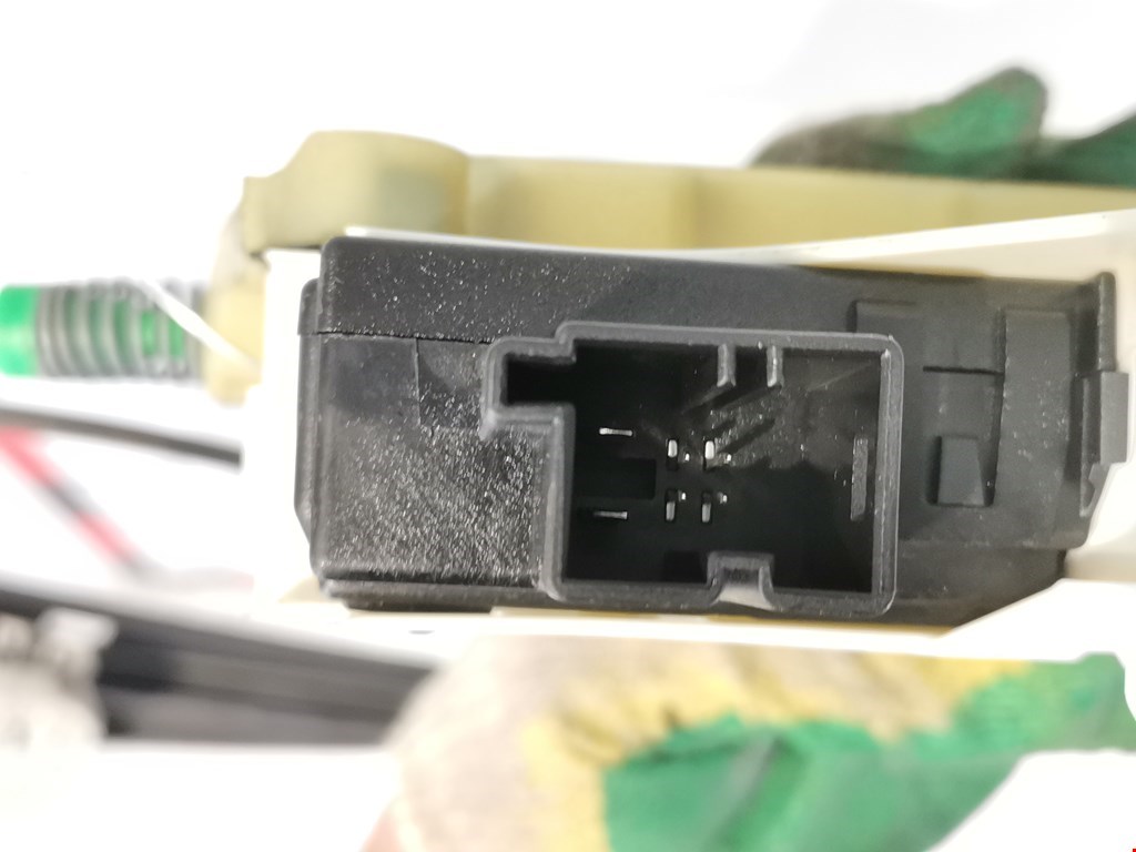 Стеклоподъемник передний левый AUDI Q7 I 2006-2015