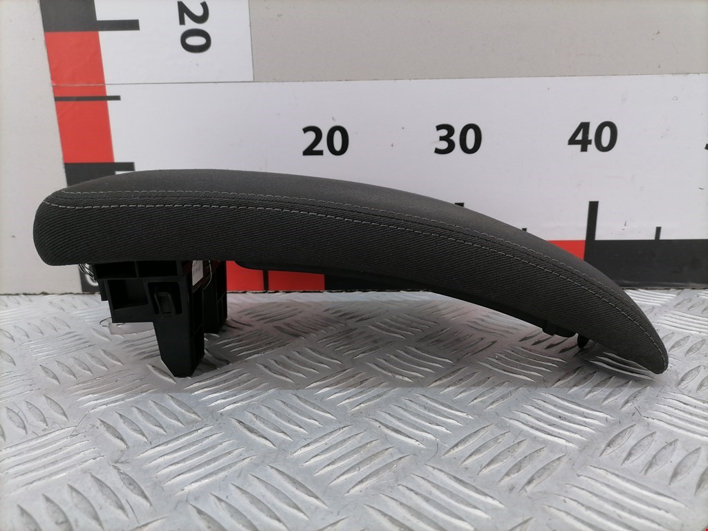 Подлокотник в салон RENAULT Megane III 2009-2016