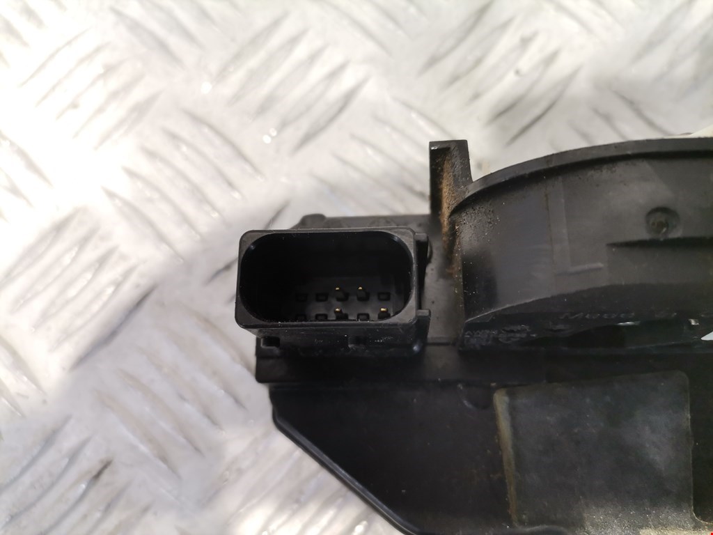 Замок двери передней правой CHEVROLET Equinox 2009-2017