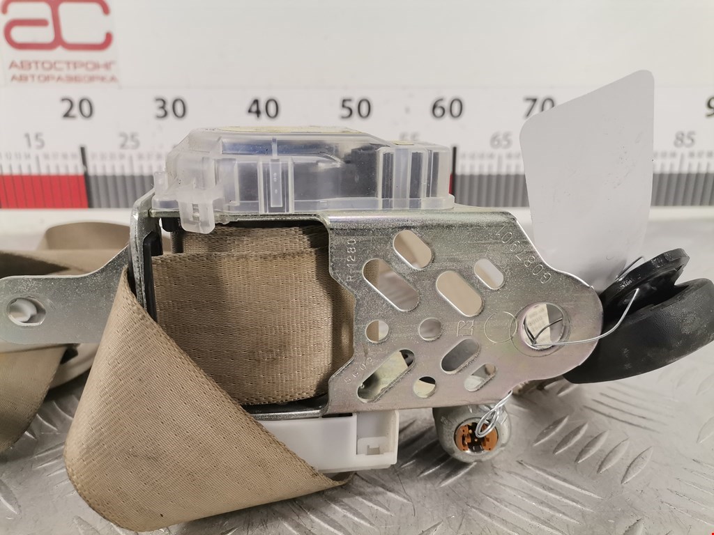 Ремень безопасности передний правый SUBARU Outback 2009-2014