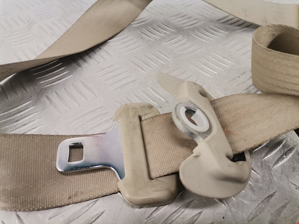 Ремень безопасности передний правый SUBARU Outback 2009-2014