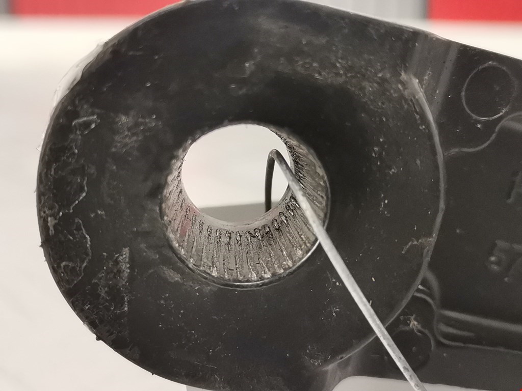 Поводок дворников передний левый/ правый FORD EcoSport 2014-н.в.