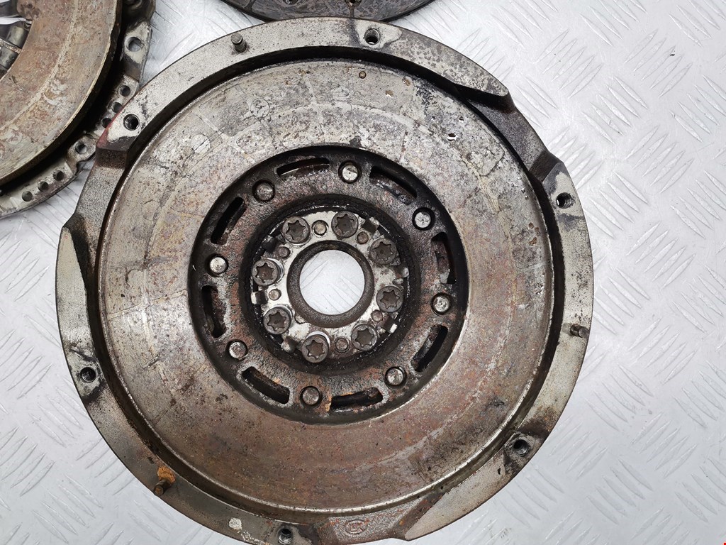 Маховик (демпфер сцепления) LEXUS IS 2005-2013