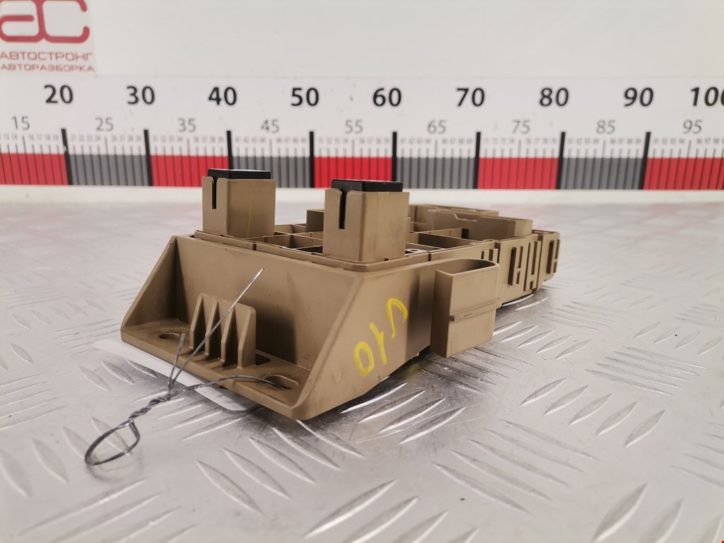 Датчик уровня в бачок омывателя SUBARU Outback 2009-2014